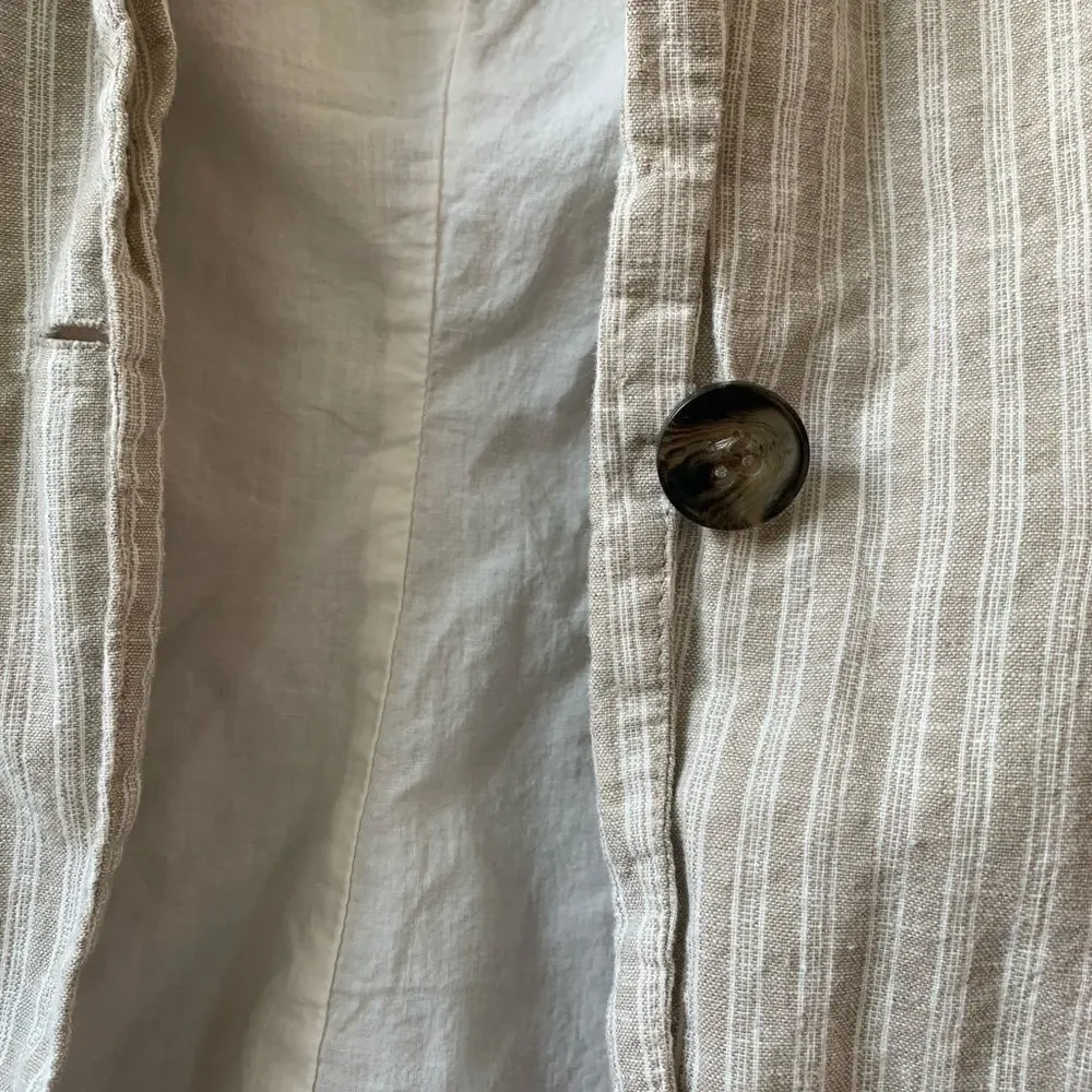 Charlotte Russe 3/4 Cream Striped Blazer - Picture 5 of 6